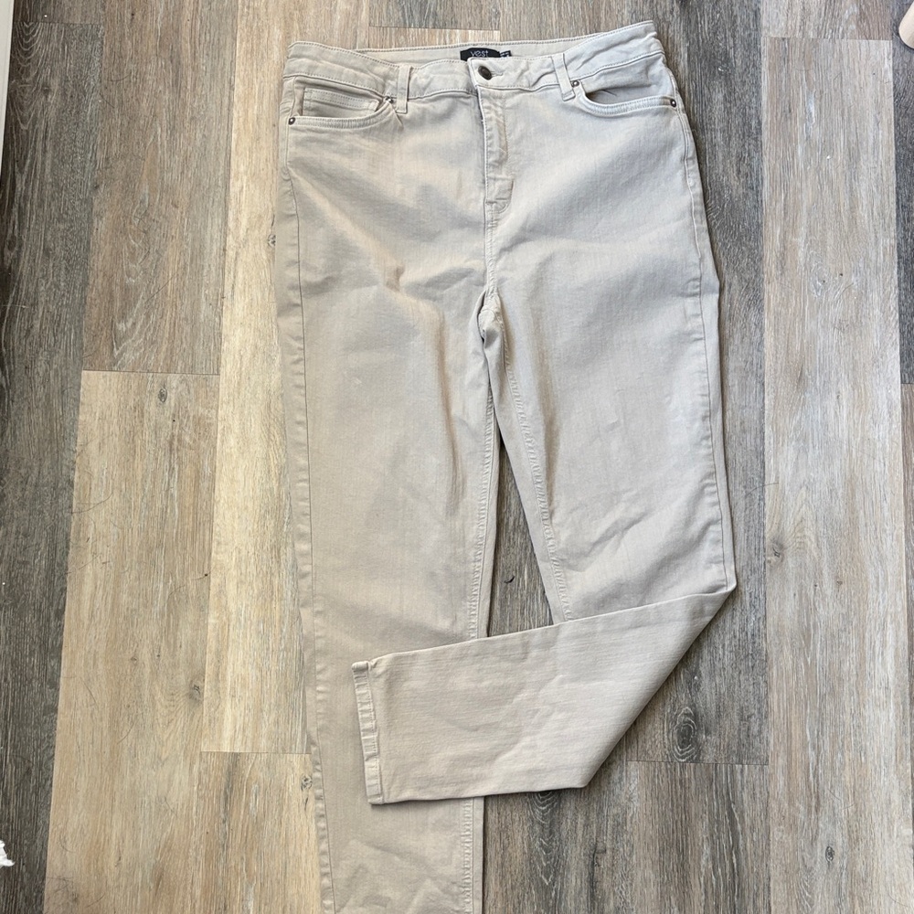 YEST NWOT tan stretchy skinny jeans